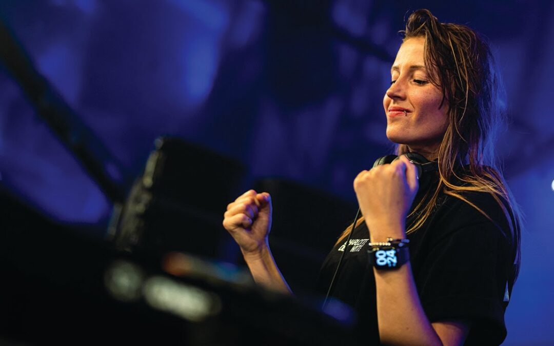 La renombrada Dj Charlotte De Witte dará una fiesta sorpresa en Nueva York este 20 de junio.