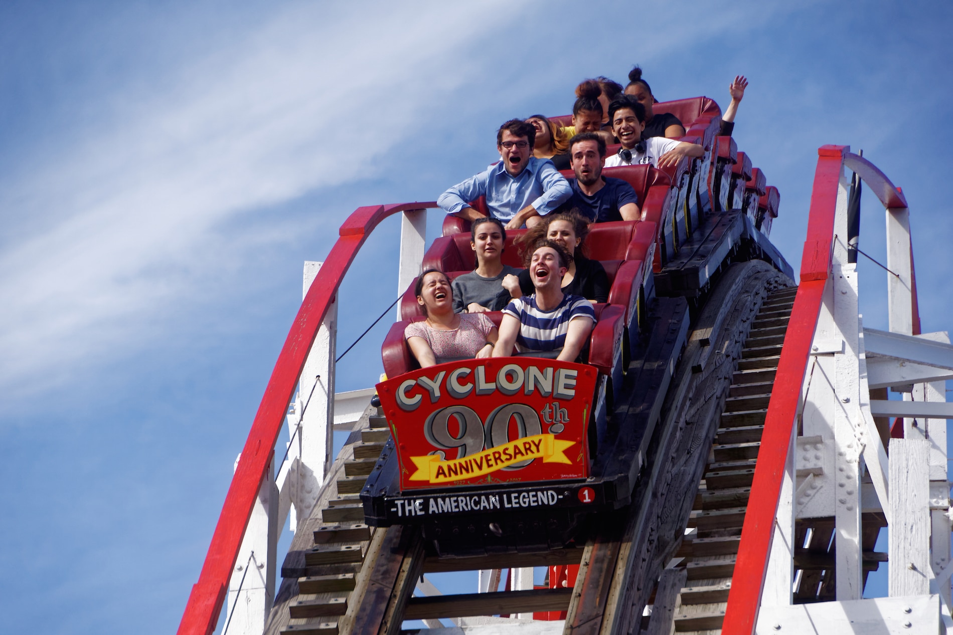 Montaña Rusa Cyclone