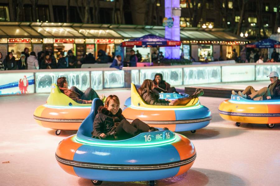 Los autos chocadores de hielo regresan a Bryant Park para diversión invernal