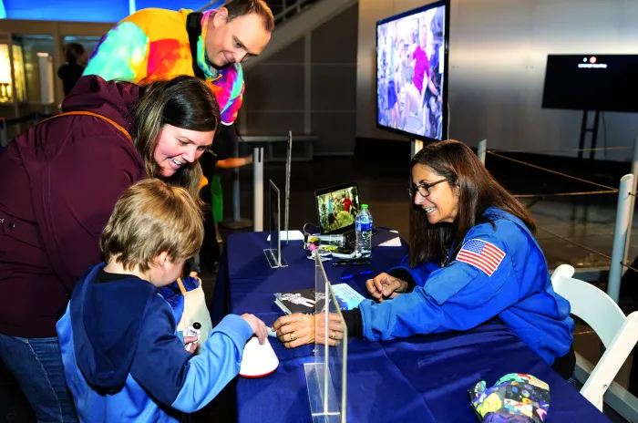 Semana de los Niños 2025 en el Museo Intrepid