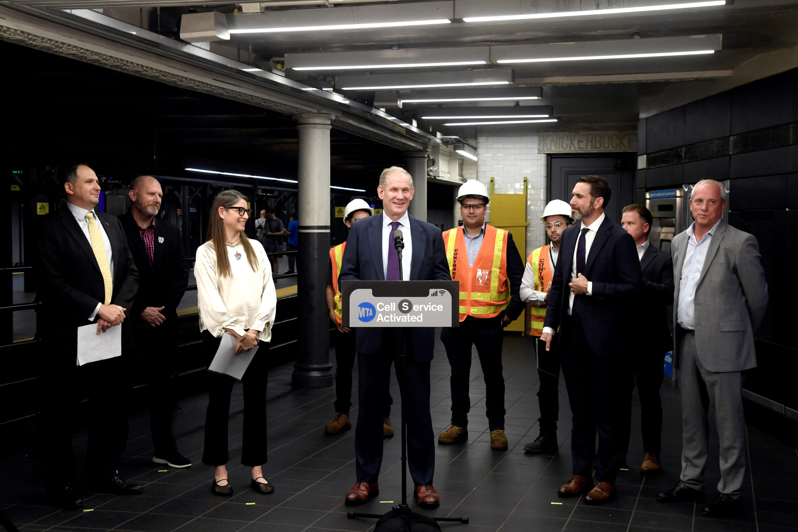 La MTA confirma la llegada de servicio celular a los túneles del tren G este otoño