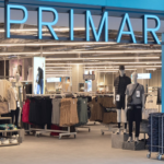 Cyndi Lauper anuncia closet clean out en Manhattan y abre su armario en NYC