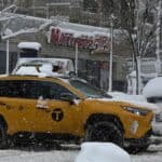 Nueva York levanta la prohibición de circulación tras la fuerte tormenta de nieve